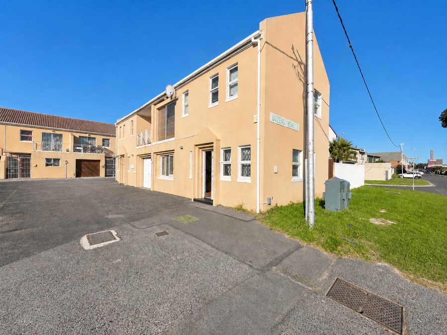 3 Bedroom Property for Sale in Kensington Western Cape